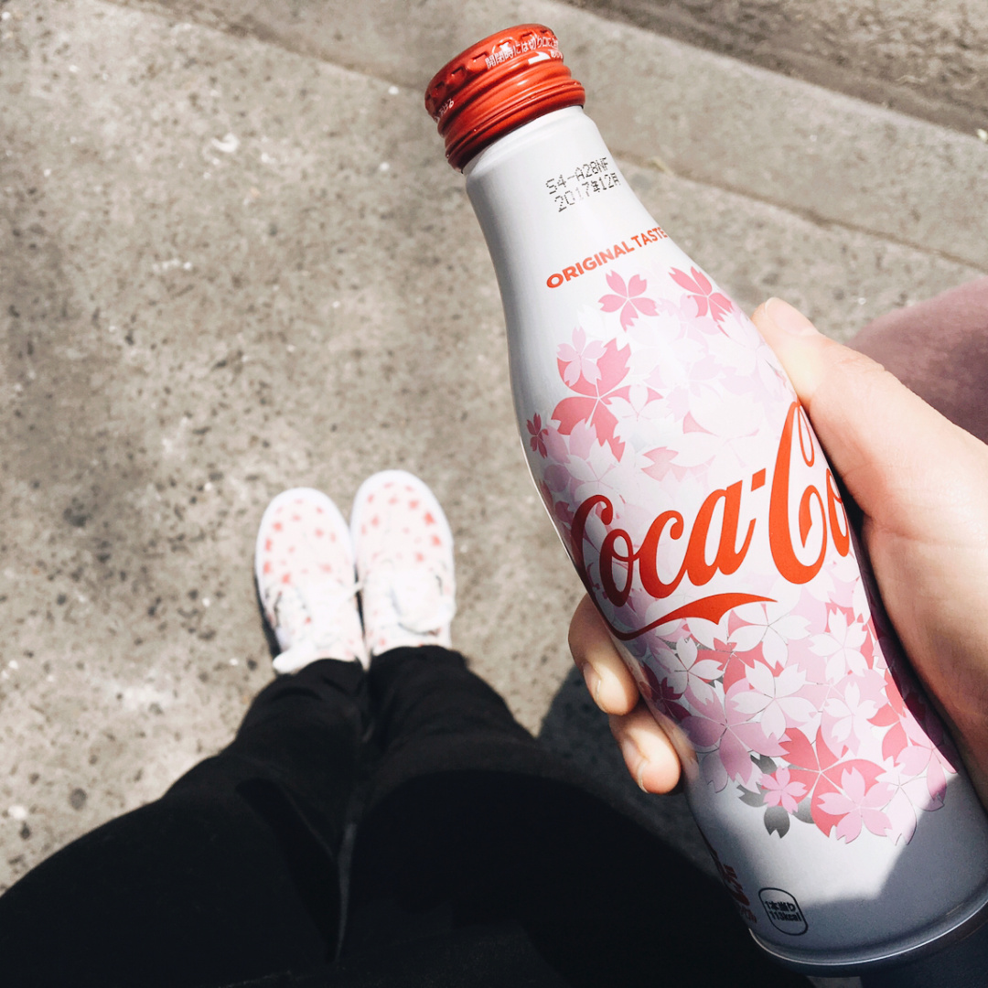春季限量收藏款樱花可口可乐