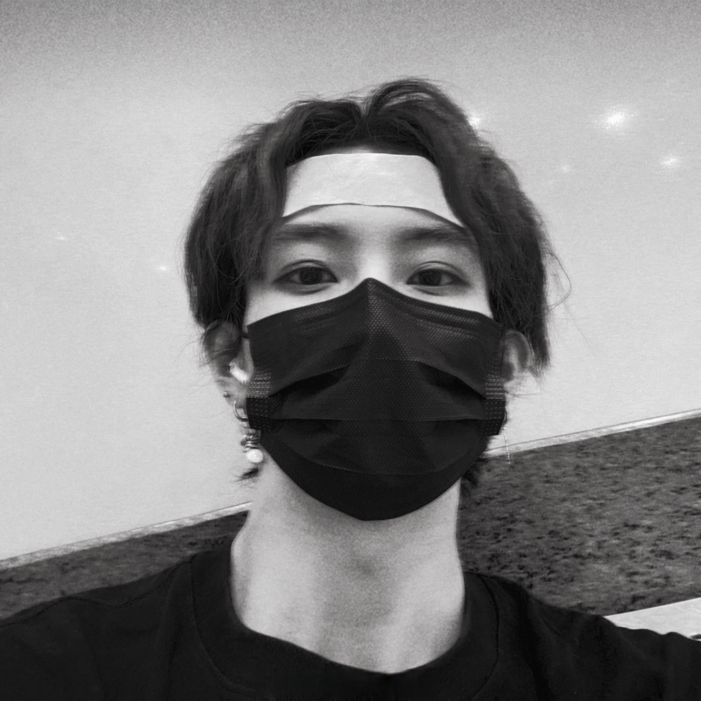 很抱歉因为今天身体实在抱恙并且明天还有演出,所以只好