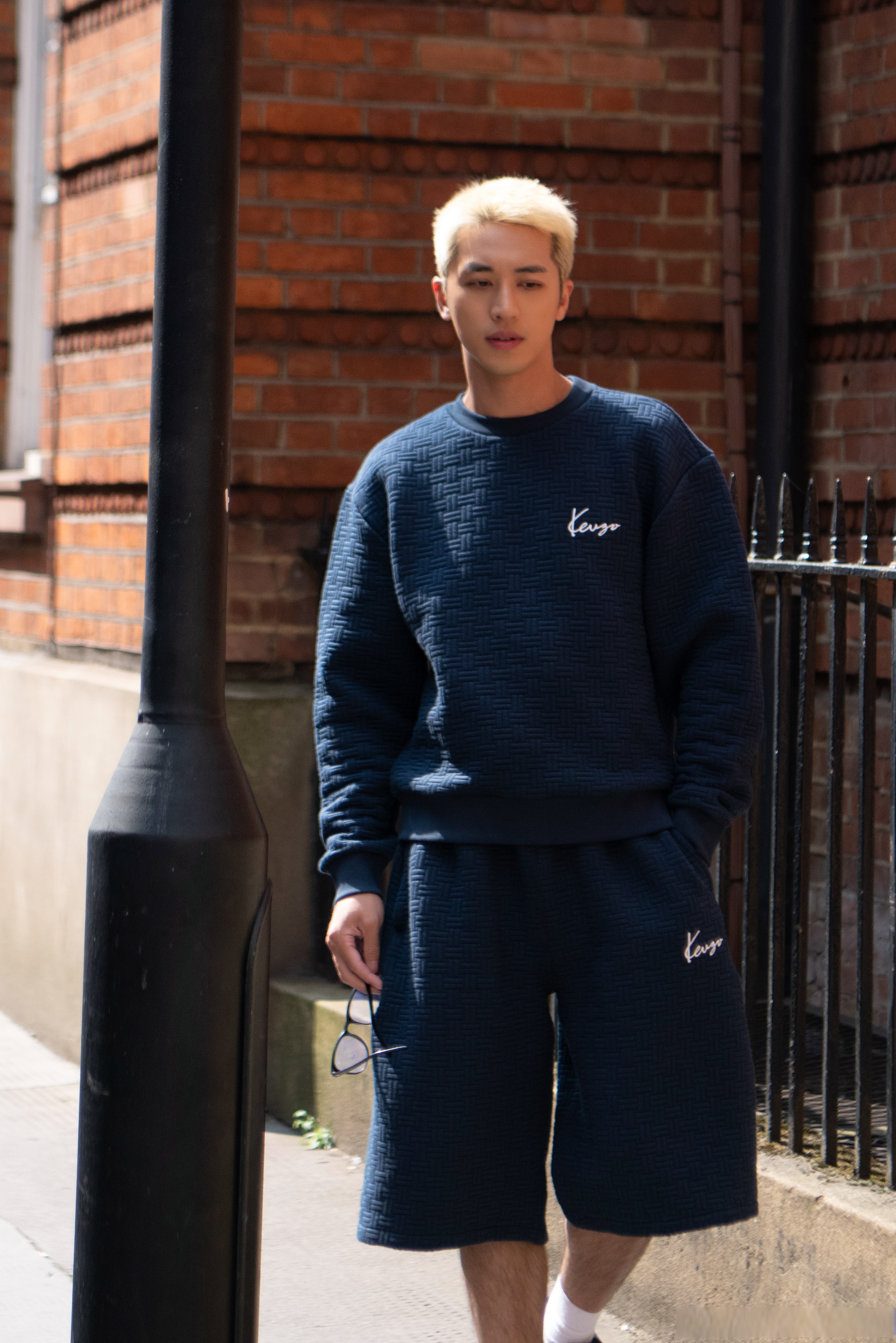 许魏洲投递一组伦敦街头的boss许魏洲zz