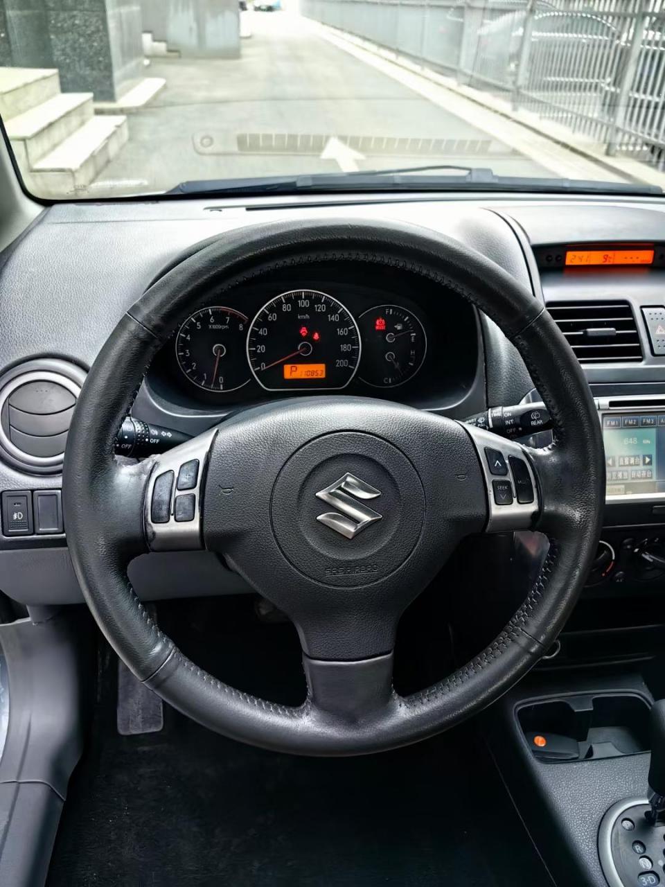 2011年铃木天语sx4,1.