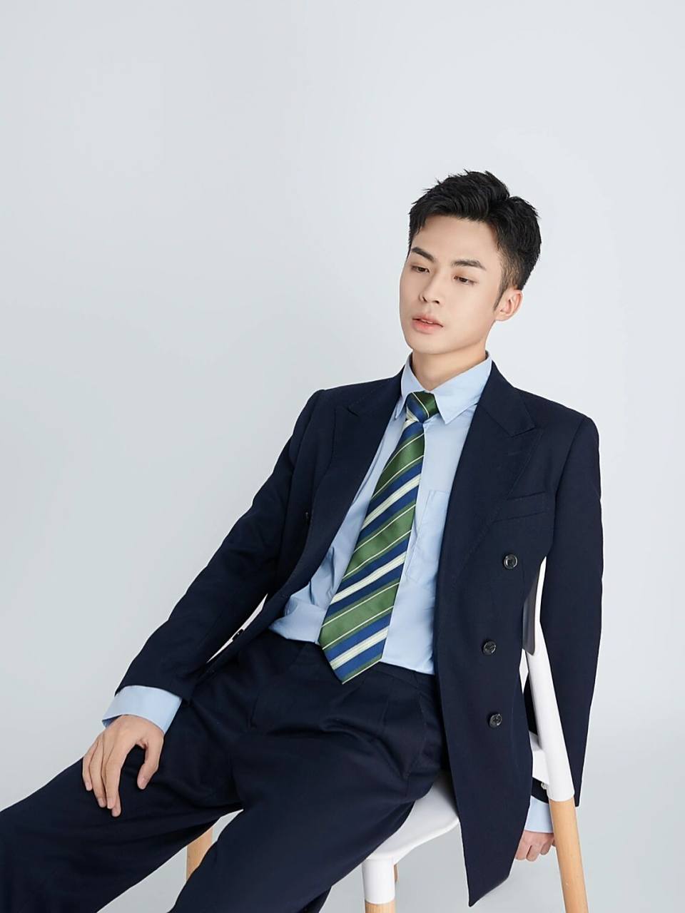 工作第五年,一直想要给自己拍一套职业形象照,终于趁在广州出差的