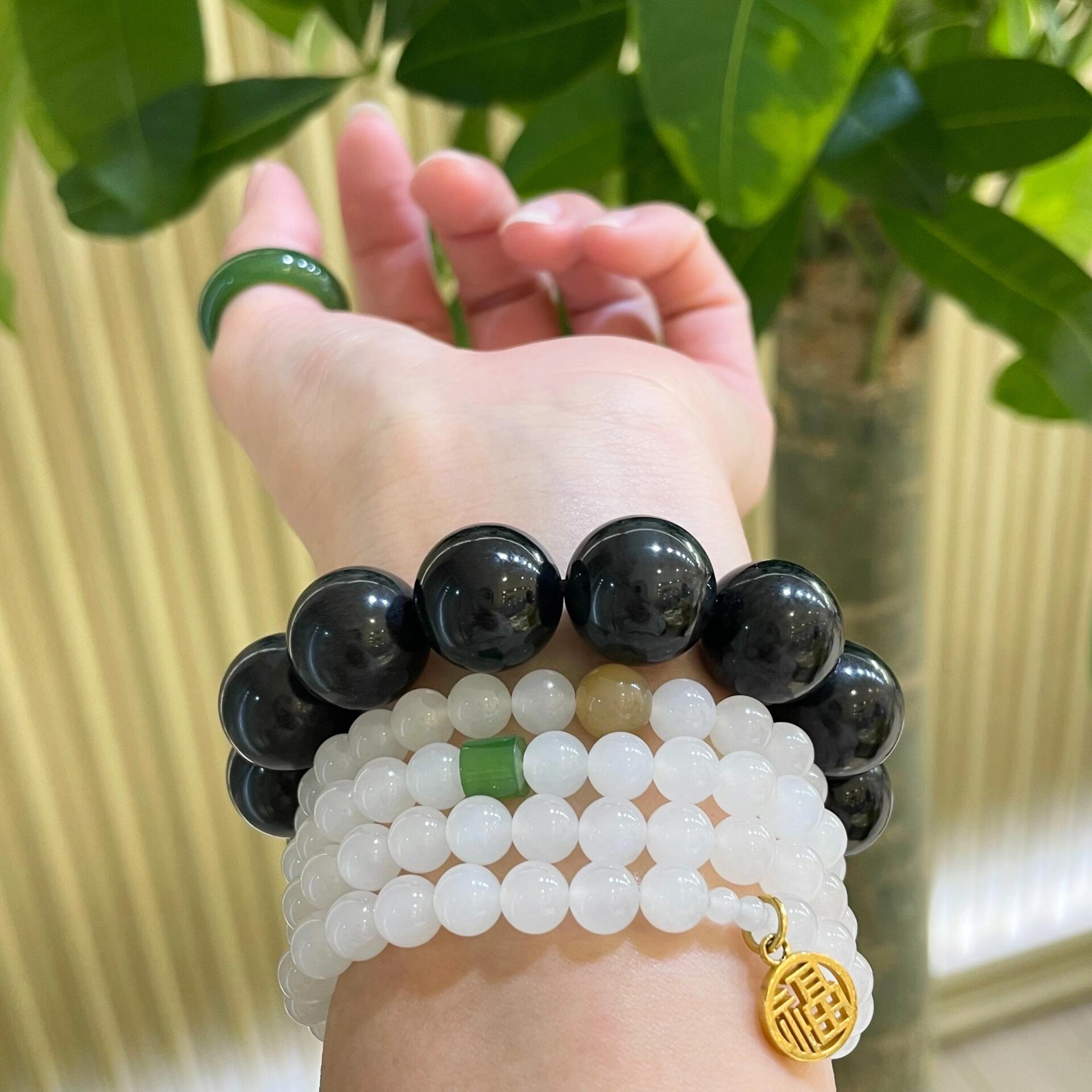 90148和田玉墨玉手串