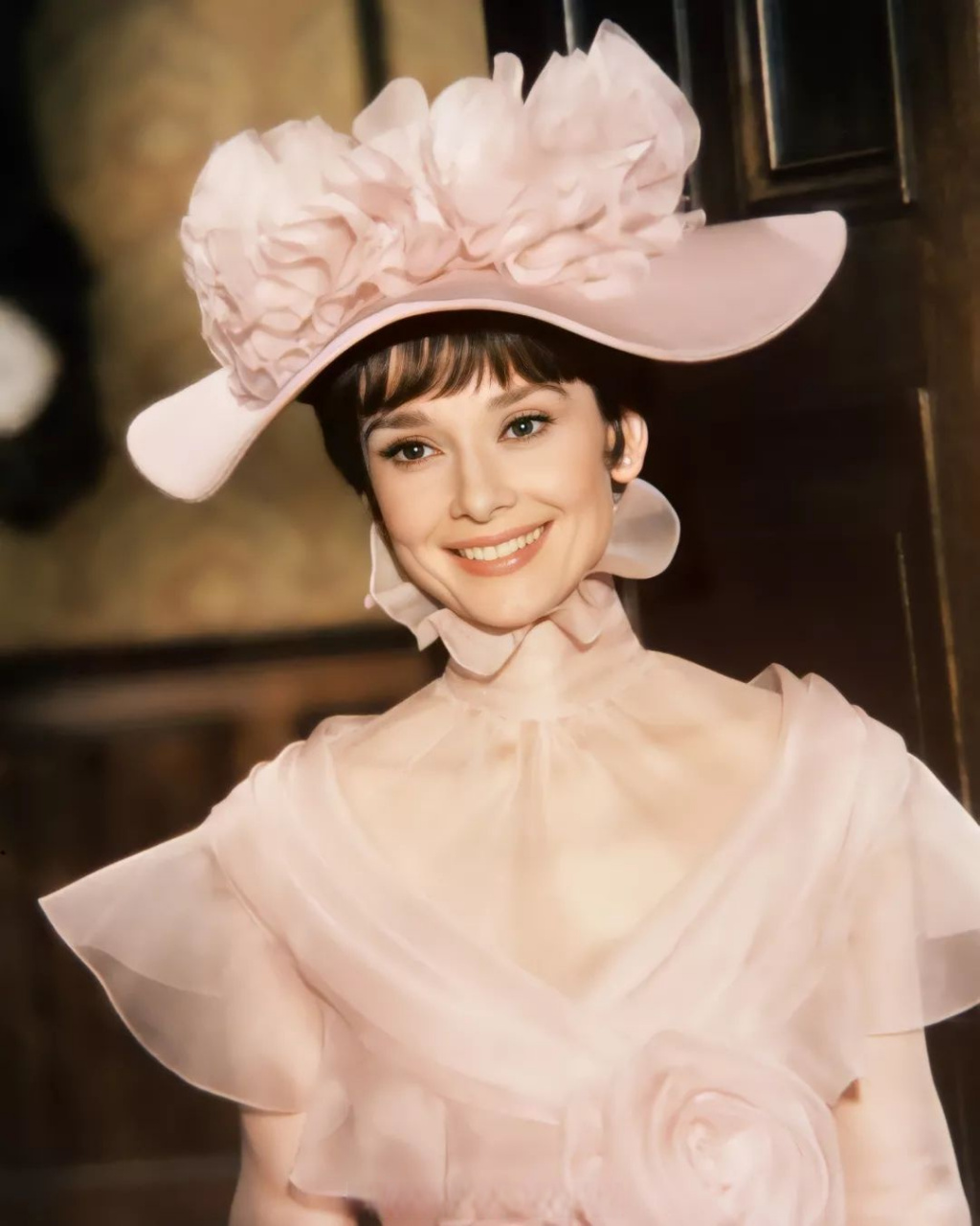 奥黛丽·赫本在《窈窕淑女》中饰演伊莉莎·杜利特尔,1964年.