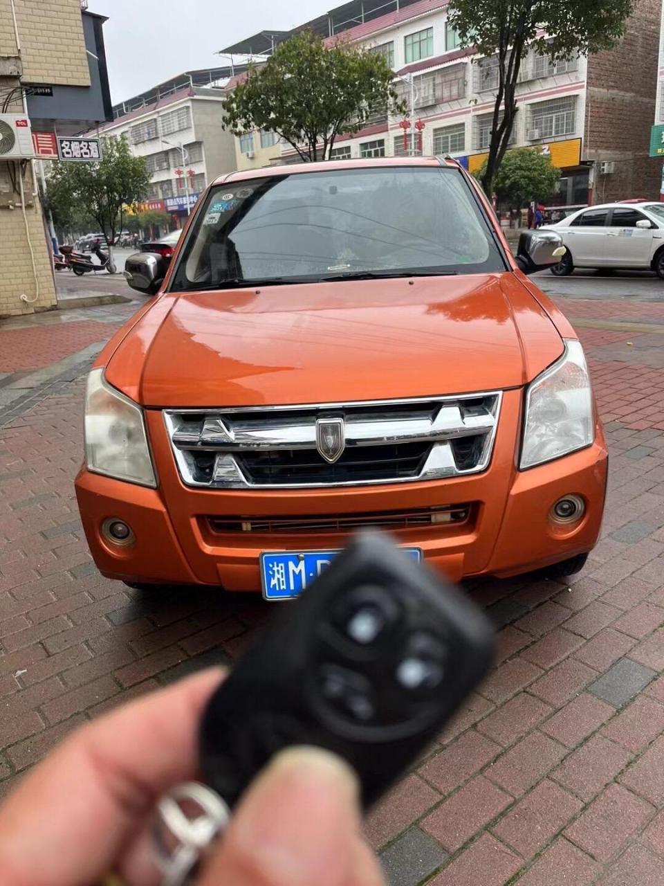 2014皮卡车价格(急转14年皮卡车)