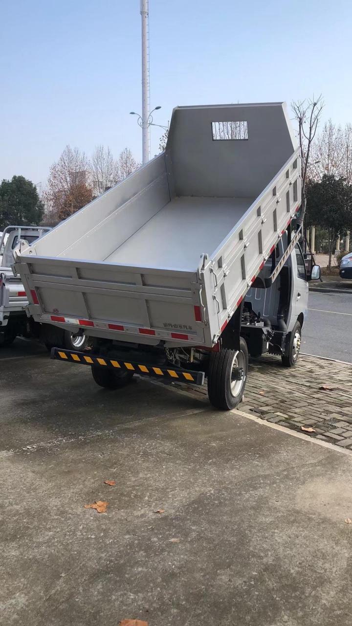 全新未上牌黑豹小自卸单排3.08x1.