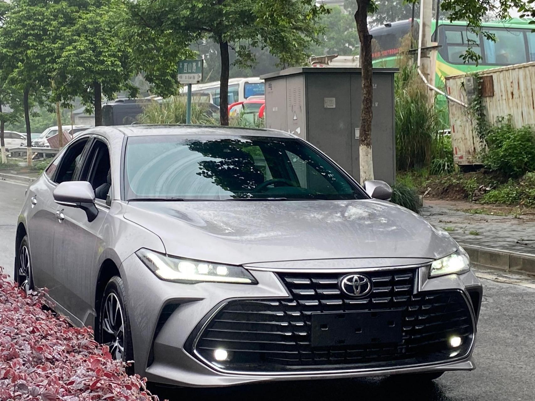 新款丰田亚洲龙.2024年19715.一手精品车.私家专用车.2.0豪华版.