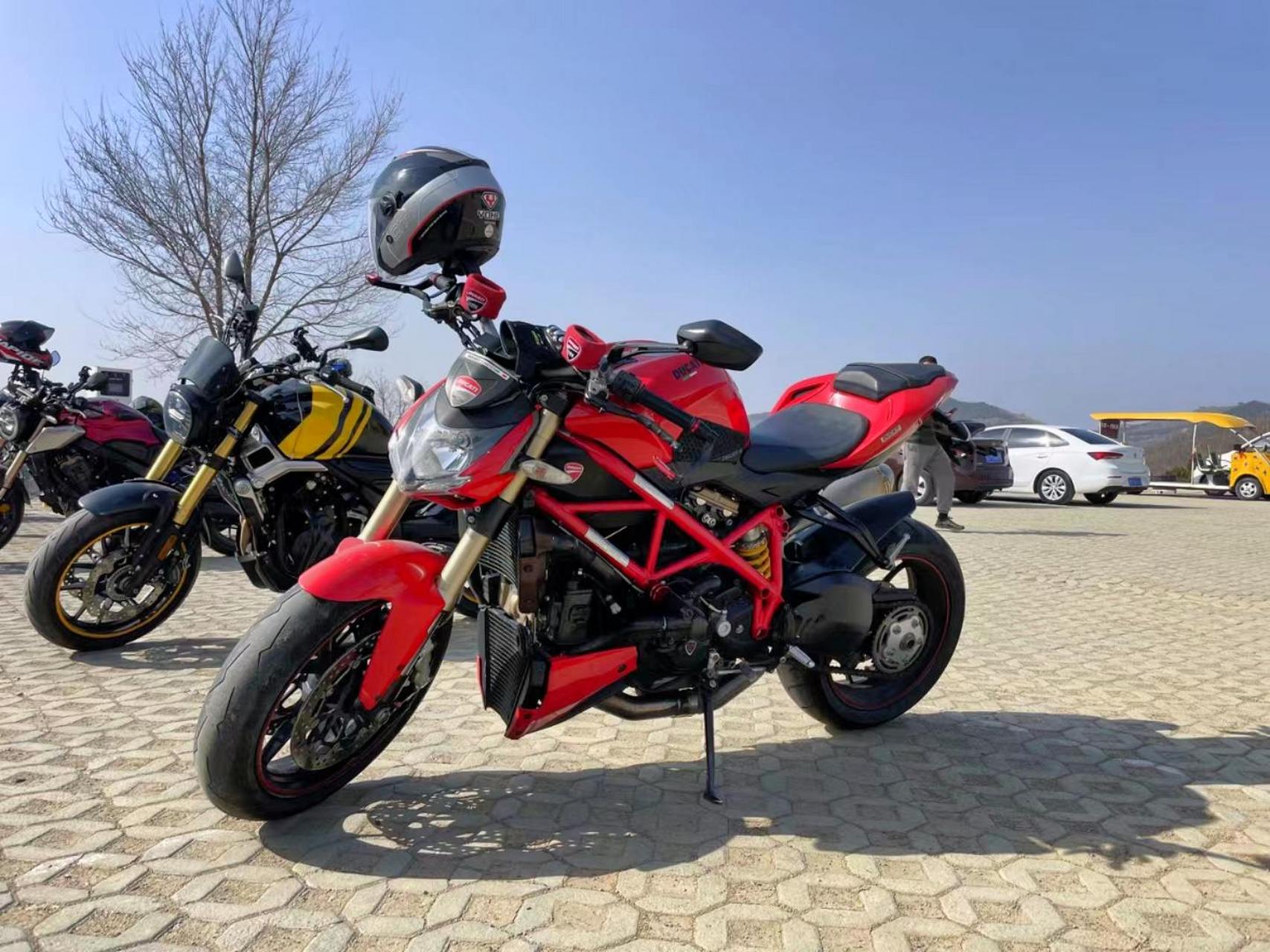 58万包邮全国 13杜卡迪848街霸 原装度非常高 单摇臂 前后新轮胎 电控