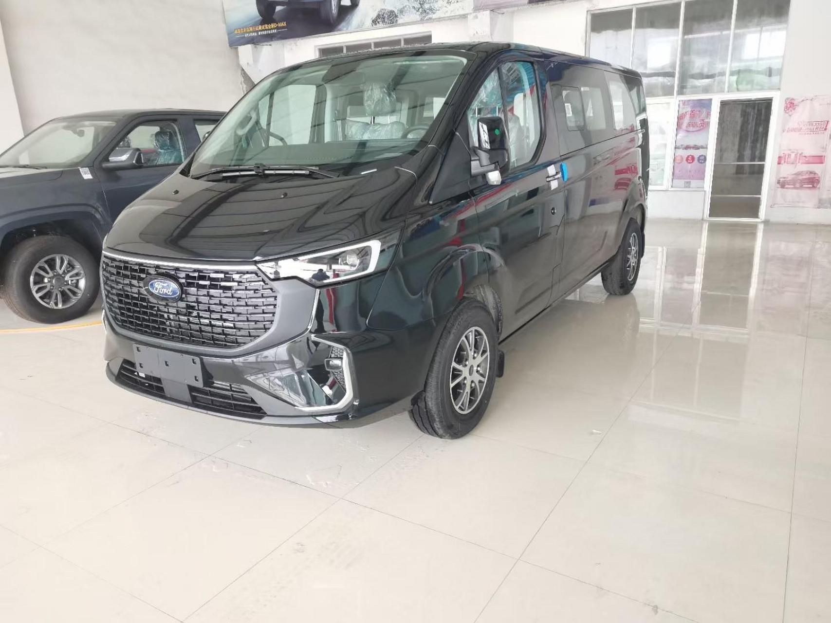 江铃福特新全顺:1100多万客户的共同选择,全封闭式硼钢车身,行业中的