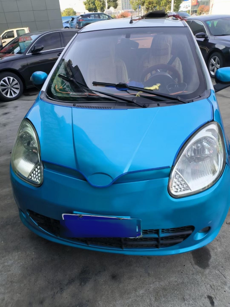 华泰电动汽车ev160三万图片