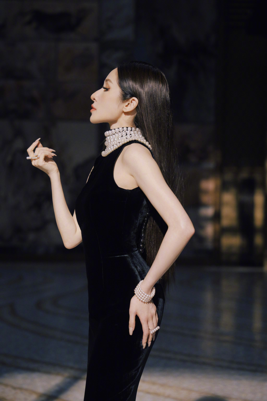 萧亚轩轩然归零发布会# 华语天后萧亚轩蕭亞軒misselva 官宣加盟华纳