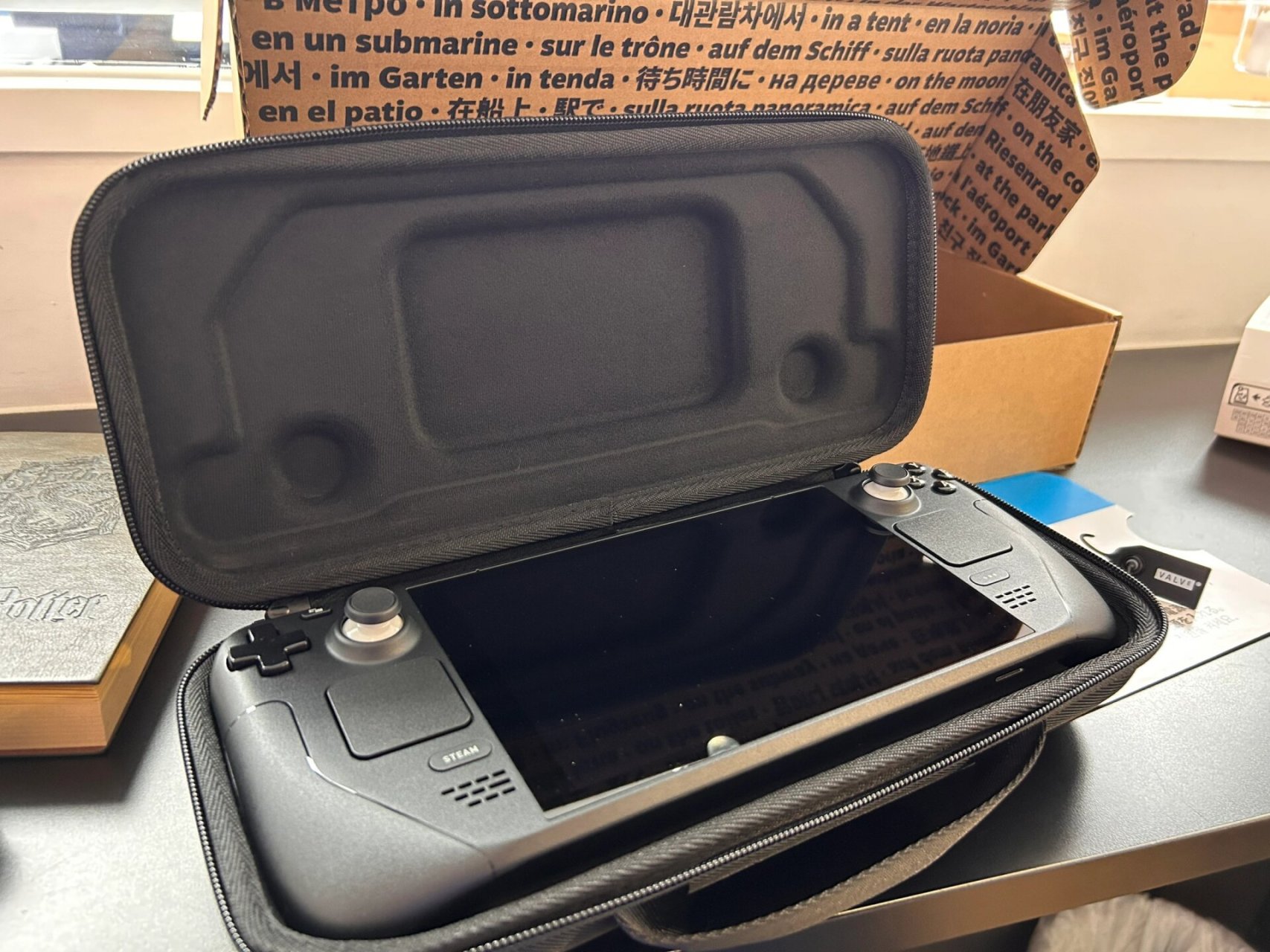 hk线下购买steamdeck 提前在price app上查好价格,询问是否有货.