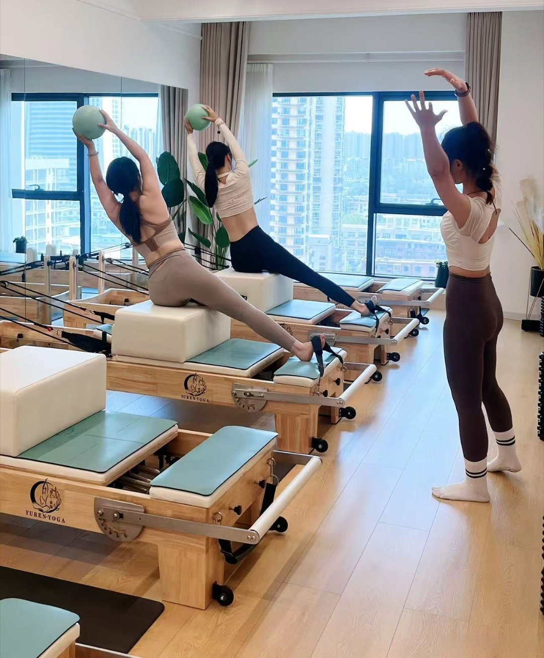 刚入门就挑战流瑜伽,阿斯汤加?危险!