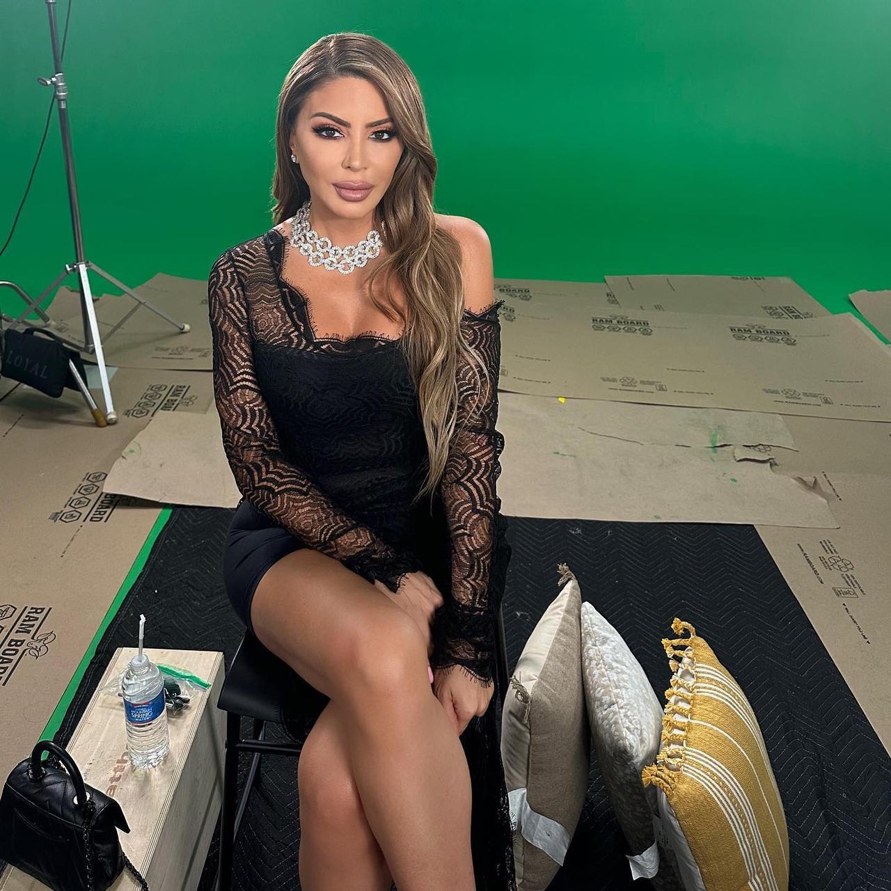 49岁皮蓬前妻拉尔萨晒合照:生日快乐,我的挚爱!