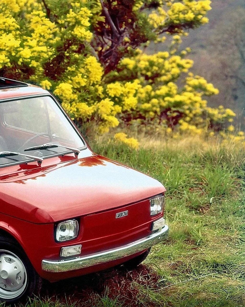 80年代中国的大街上都是菲亚特126p的出租车