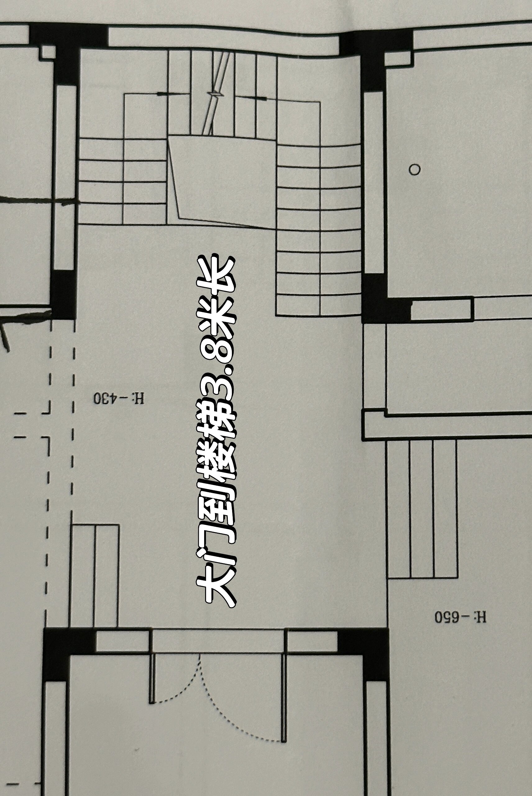 如果你是设计师,入户门对楼梯你会怎么改?