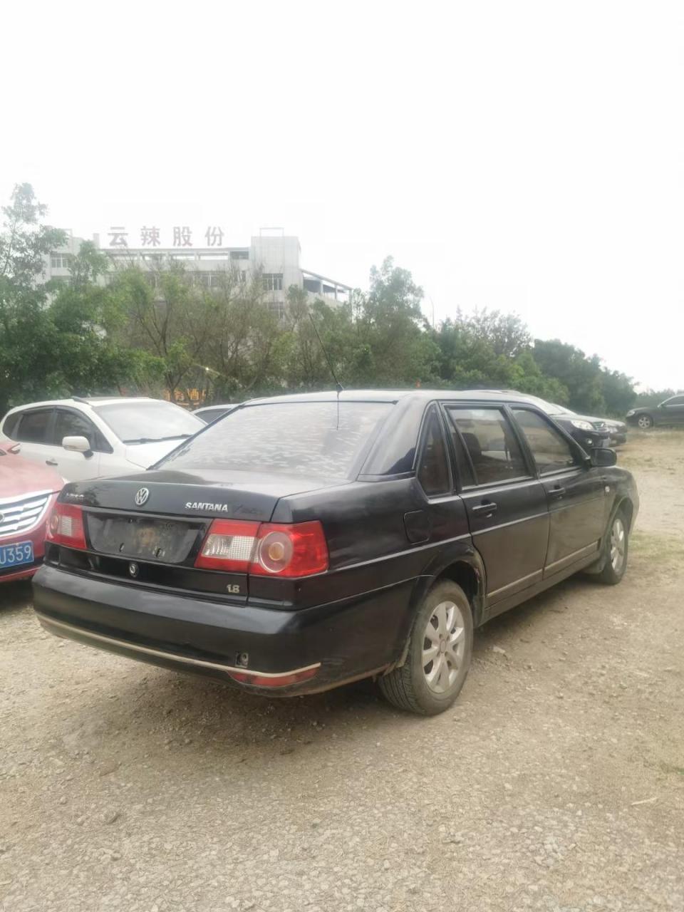 拿下2010年4月上牌,大众桑塔纳志俊,手动1.