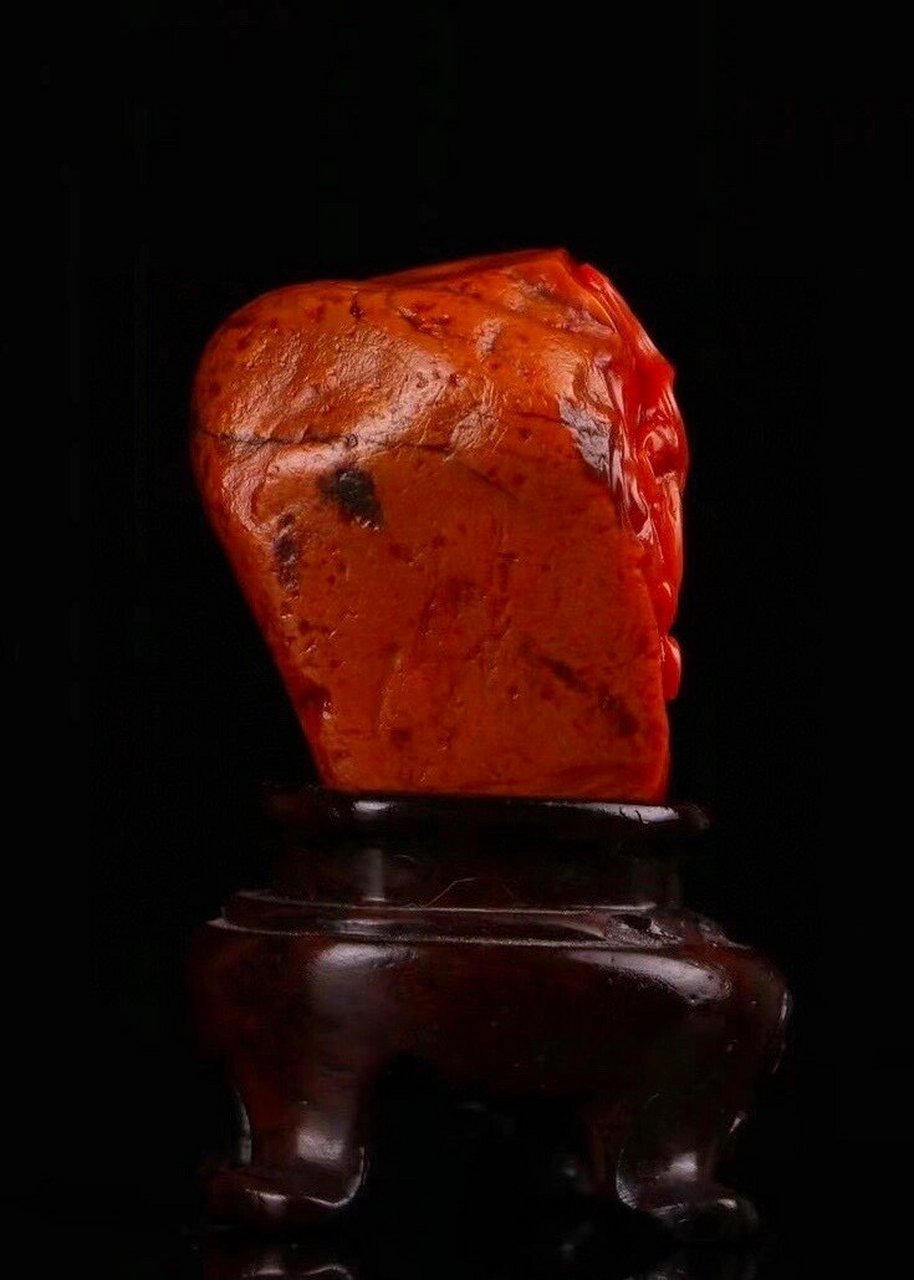 寿山红田黄石 精品寿山红田黄石 题材:瑞兽呈祥 重量:17.