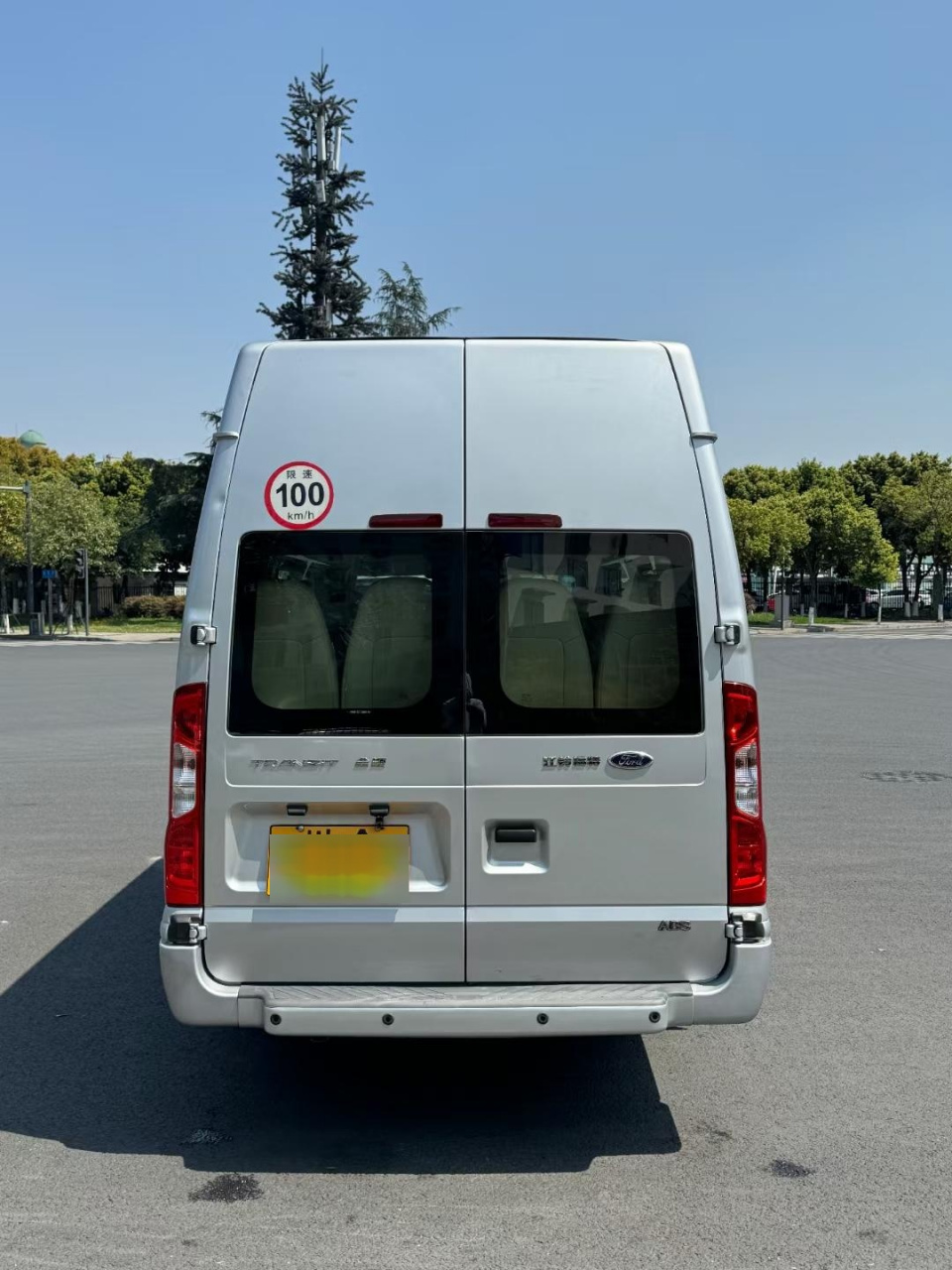 福特新世代全顺,大型普通客车,高顶17座,非营运,国五排放