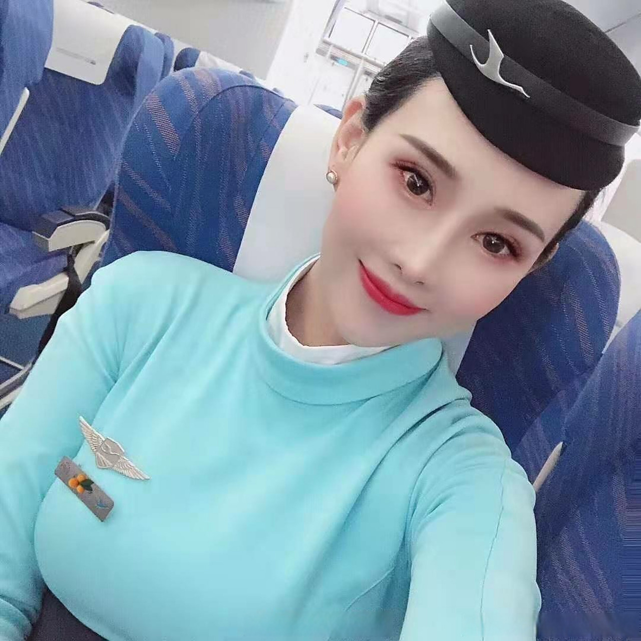 北京厦航空乘  李梓沐 175cm  黑丝大长腿空姐秀色可餐呀