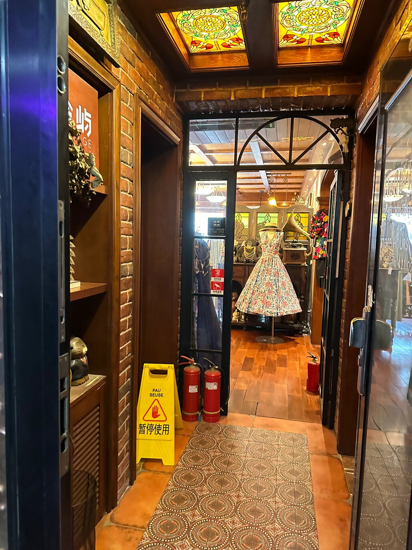 重庆观音桥红鼎国际a座10-48楼图鉴_极简版