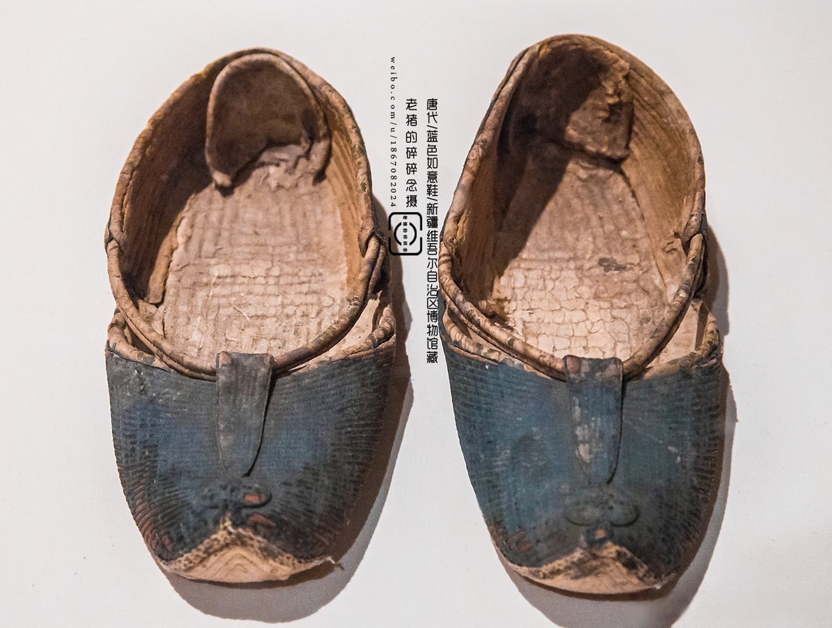 唐人的鞋柜 唐/蓝色如意鞋/新疆维吾尔自治区博物馆