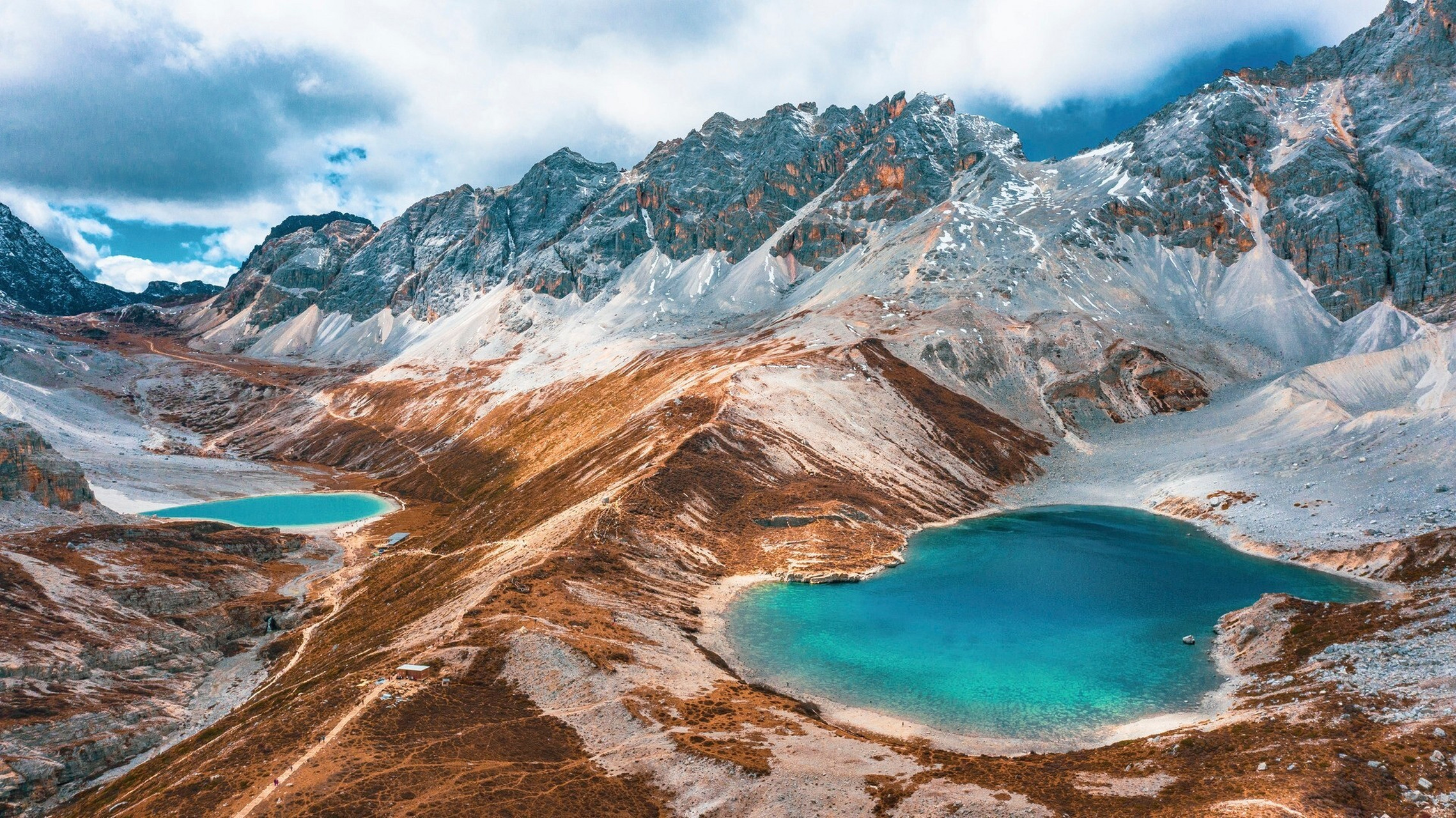 五色海和牛奶海图片图片