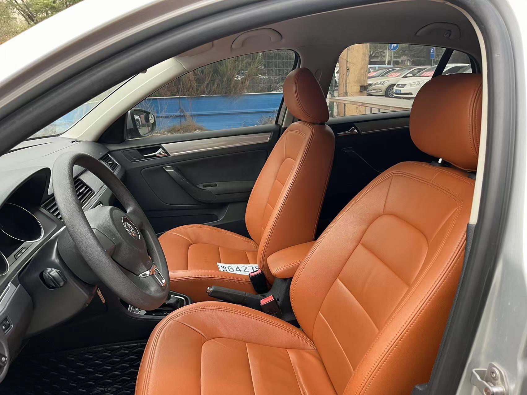 13年自动挡宝来