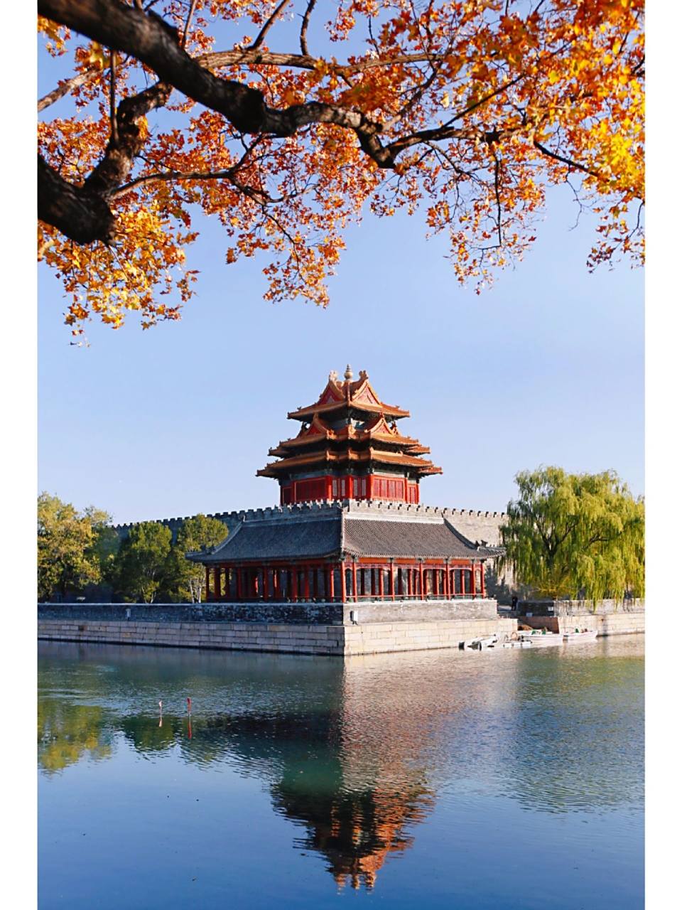 故宫四角楼,尤其是西北角楼,一直是广大民众驻足拍照的最佳位置.