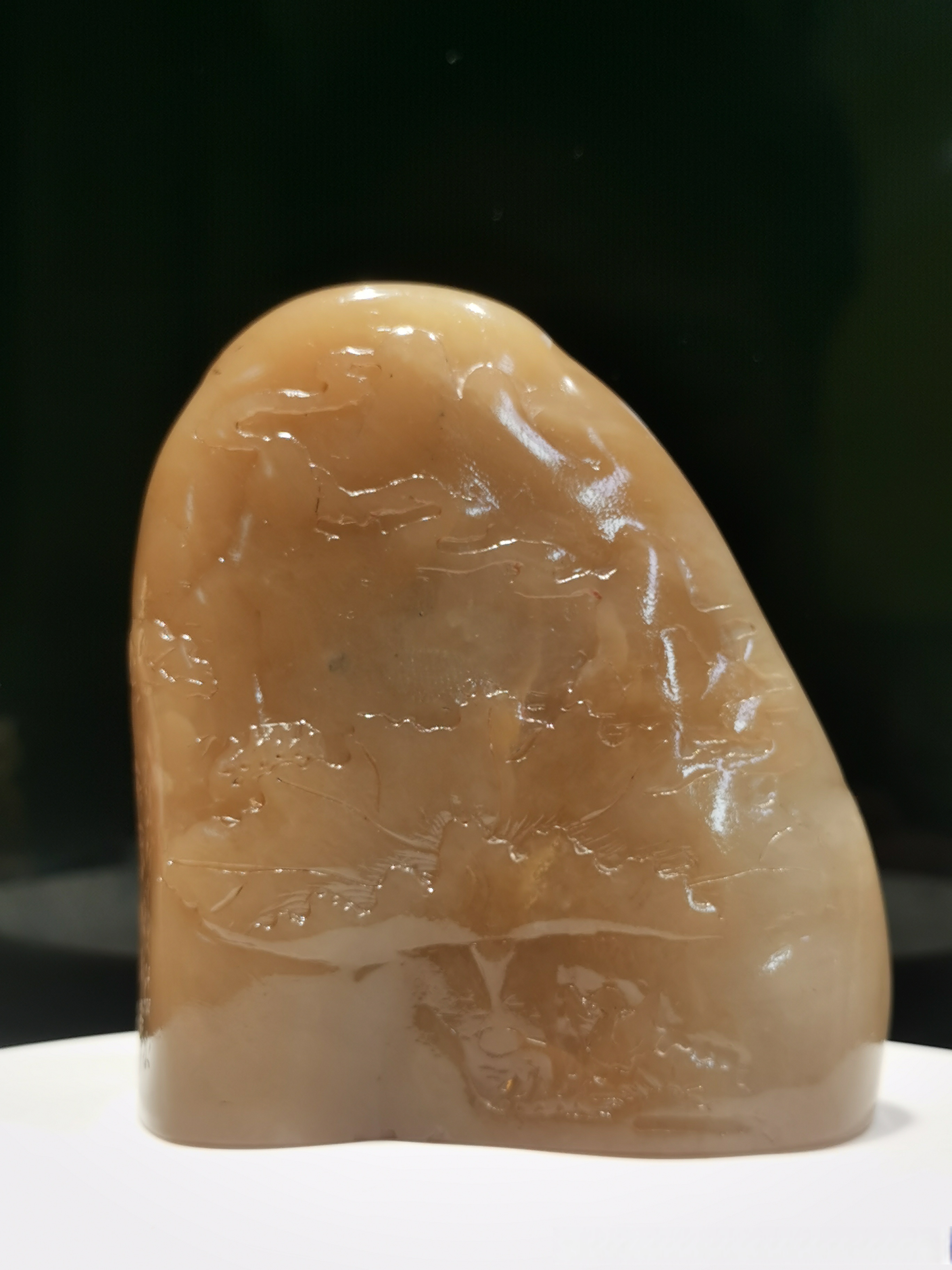 凝山川灵秀,赏白高山冻石上的诗意荷韵