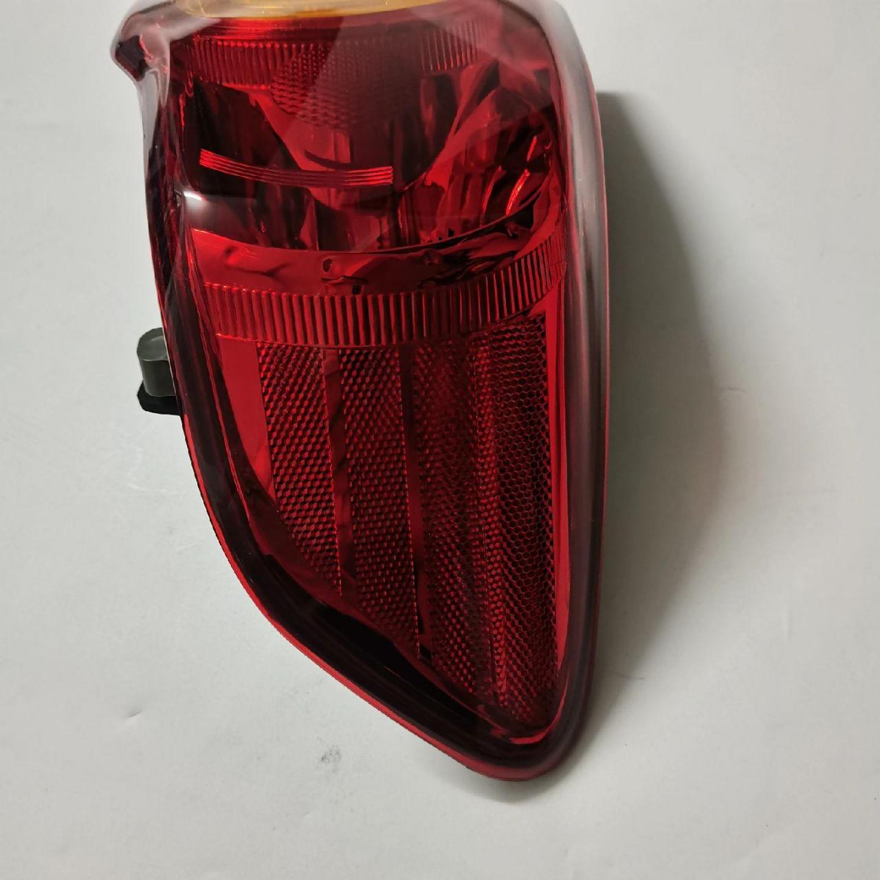 08款丰田卡罗拉尾灯总成尾灯罩刹车灯尾灯总成丰田卡罗拉 08款卡罗拉