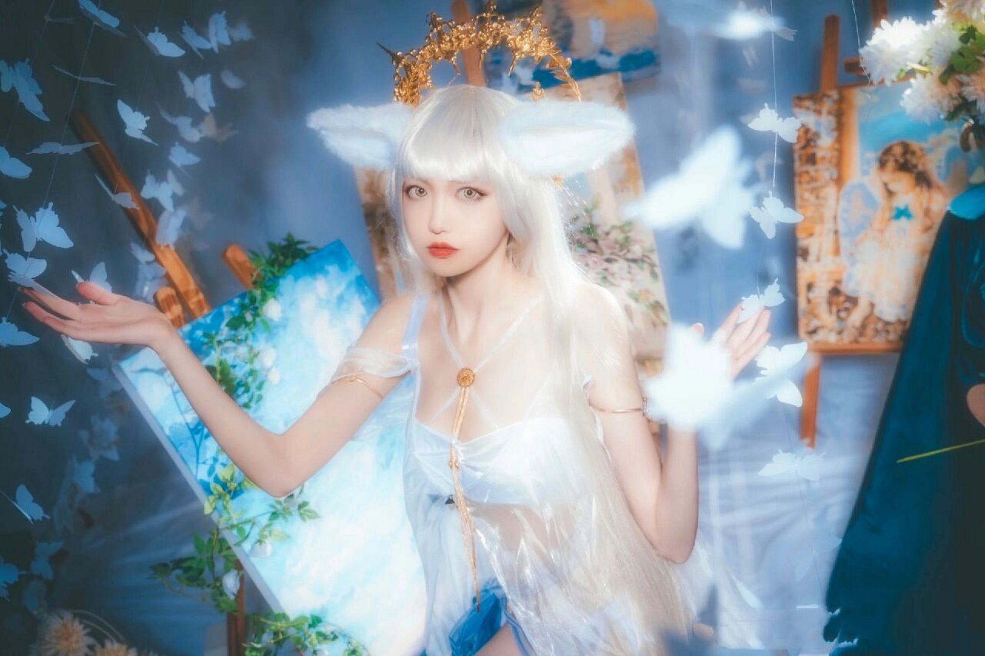 明日方舟 白金cos | 夏天来了快来看看泳装 "气色不错呢,博士~这是给