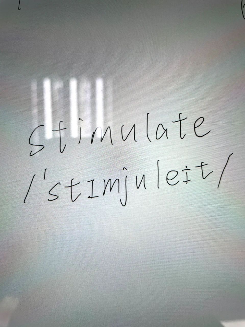 stimulate  v. 刺激,激发 派生97 stimulating  adj.