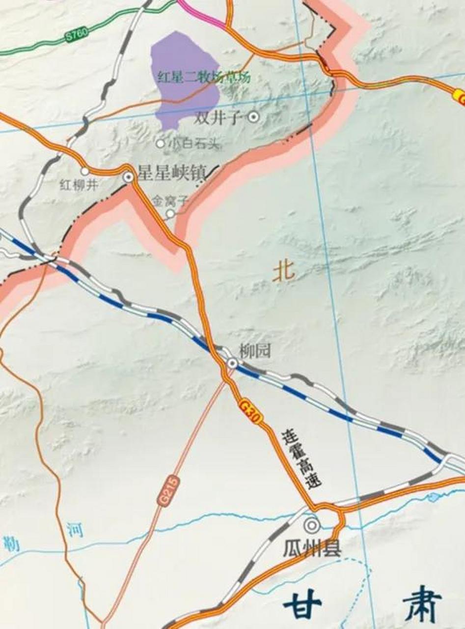 星星峡镇和柳园镇分别是进疆,出疆路过的第一个镇,连霍高速公路从这
