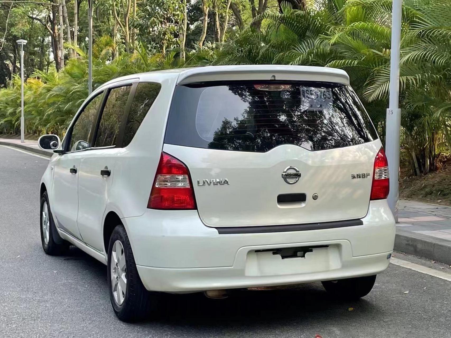 2011年日产骊威  1.6自动挡.精品0事故,无水泡,2米多带走