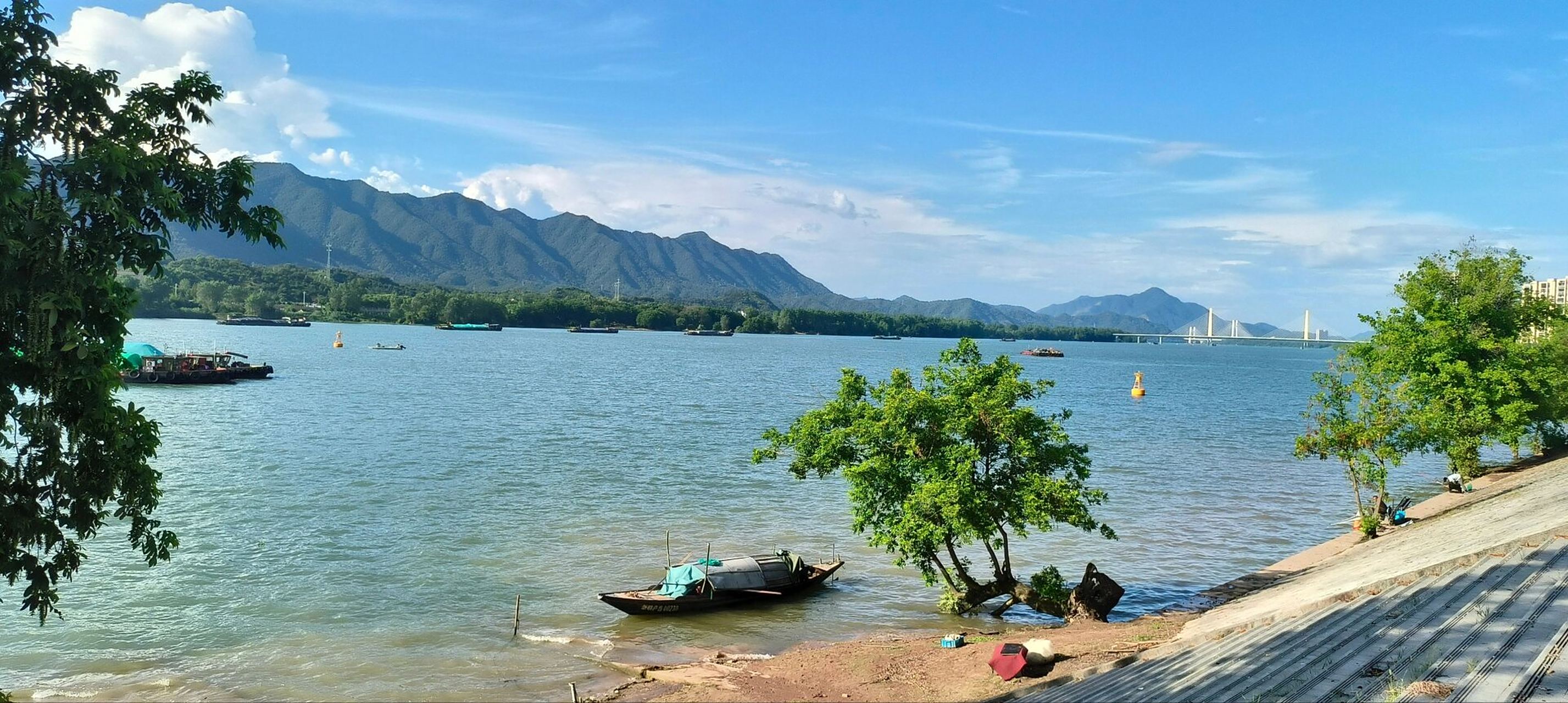 富春江江景~ 自富阳至桐庐一百许里,奇山异水,天下独绝,古人诚不欺我