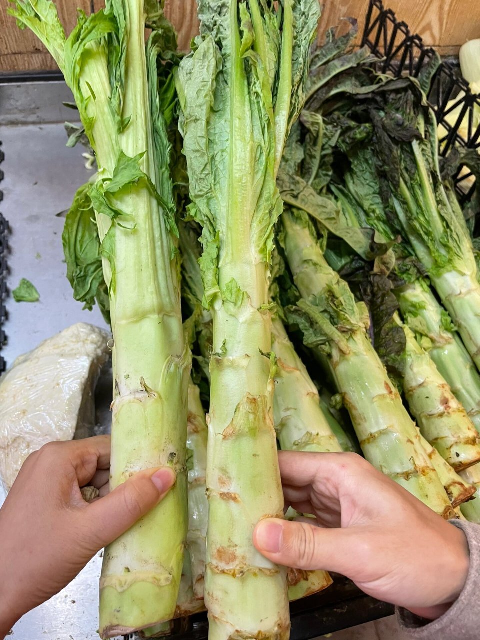 每个地区不一样也有很多种叫法 图31566左边棒菜,右边莴笋 区别