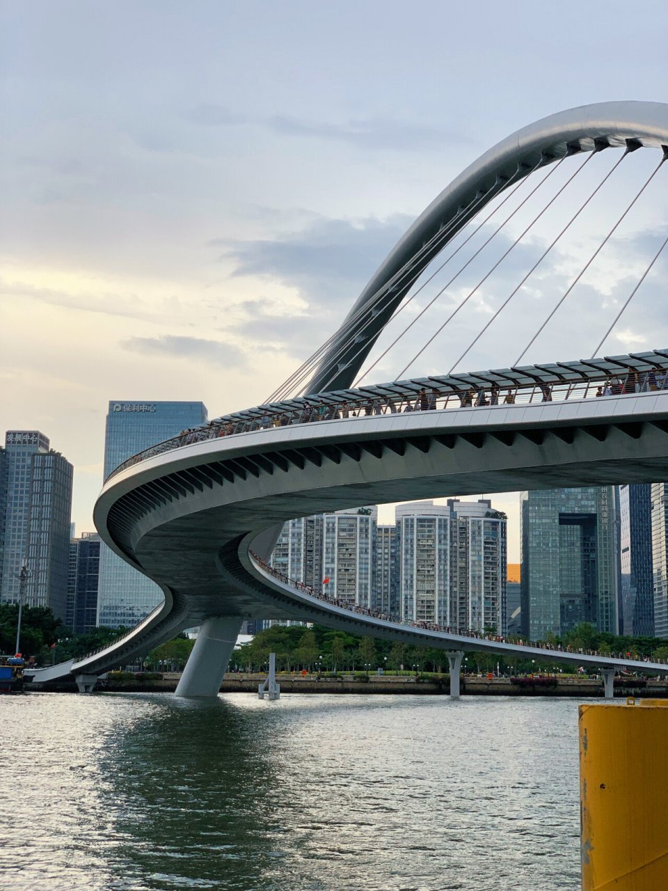 97海心桥|广州首座跨珠江人行桥96 海心桥——备受关注的首座横跨