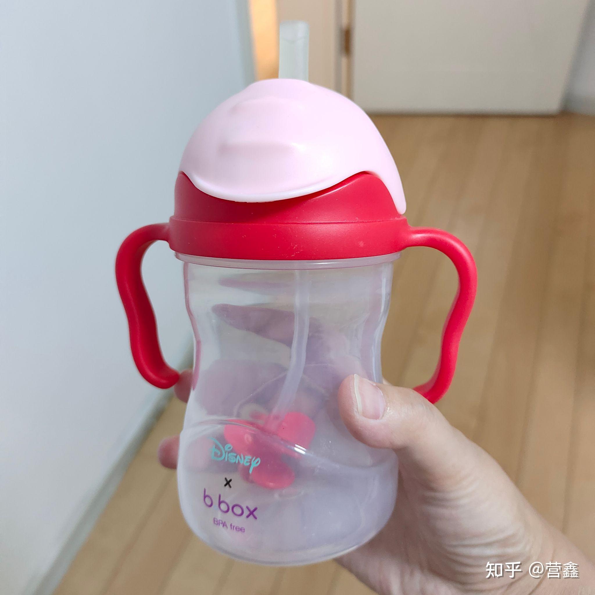 宝宝不会喝水不会用吸管杯怎么办吸管杯多大开始用