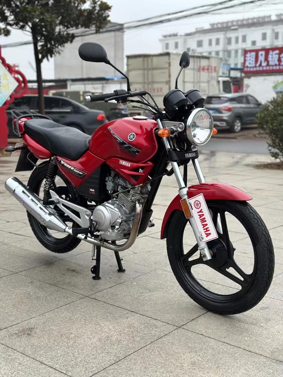雅马哈天剑125,前后原车轮胎六千公里圆灯运动款