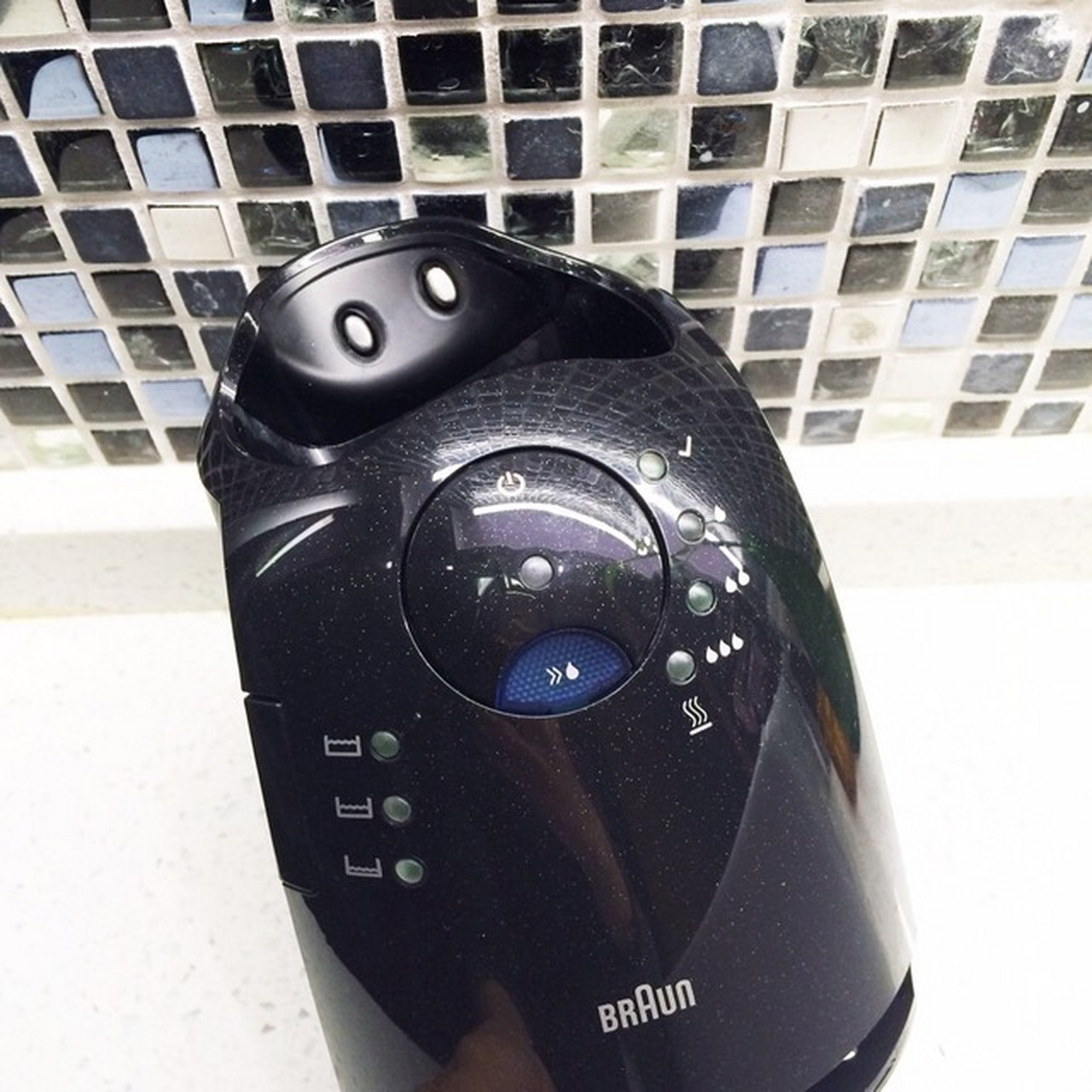 博朗电动剃须刀790cc-4 国内卖4500左右,简直丧心病狂 某猫国际便宜