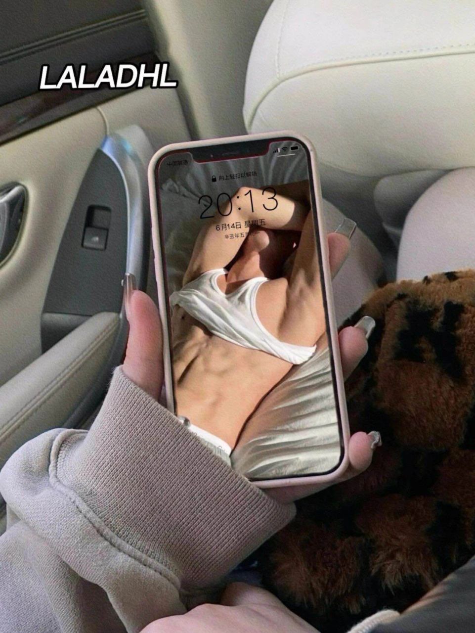 姐妹们给我冲!咱该色还得色哈哈哈哈哈哈哈