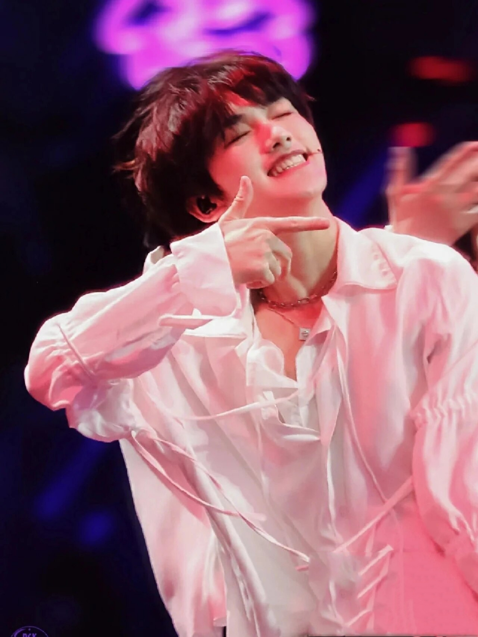 时代少年团丑照03 宋亚轩