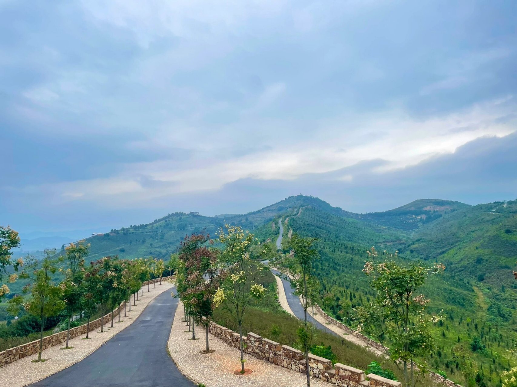 茶陵 | 花湖谷景区 游玩体验:3分 游玩时长1-3小时 收费:景区门票68元