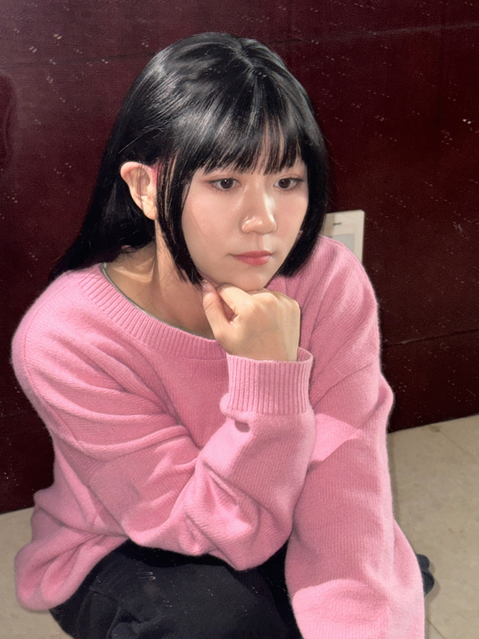 买个长发玩玩  换个发型和换套衣服本质上没什么区别 但留长发是不