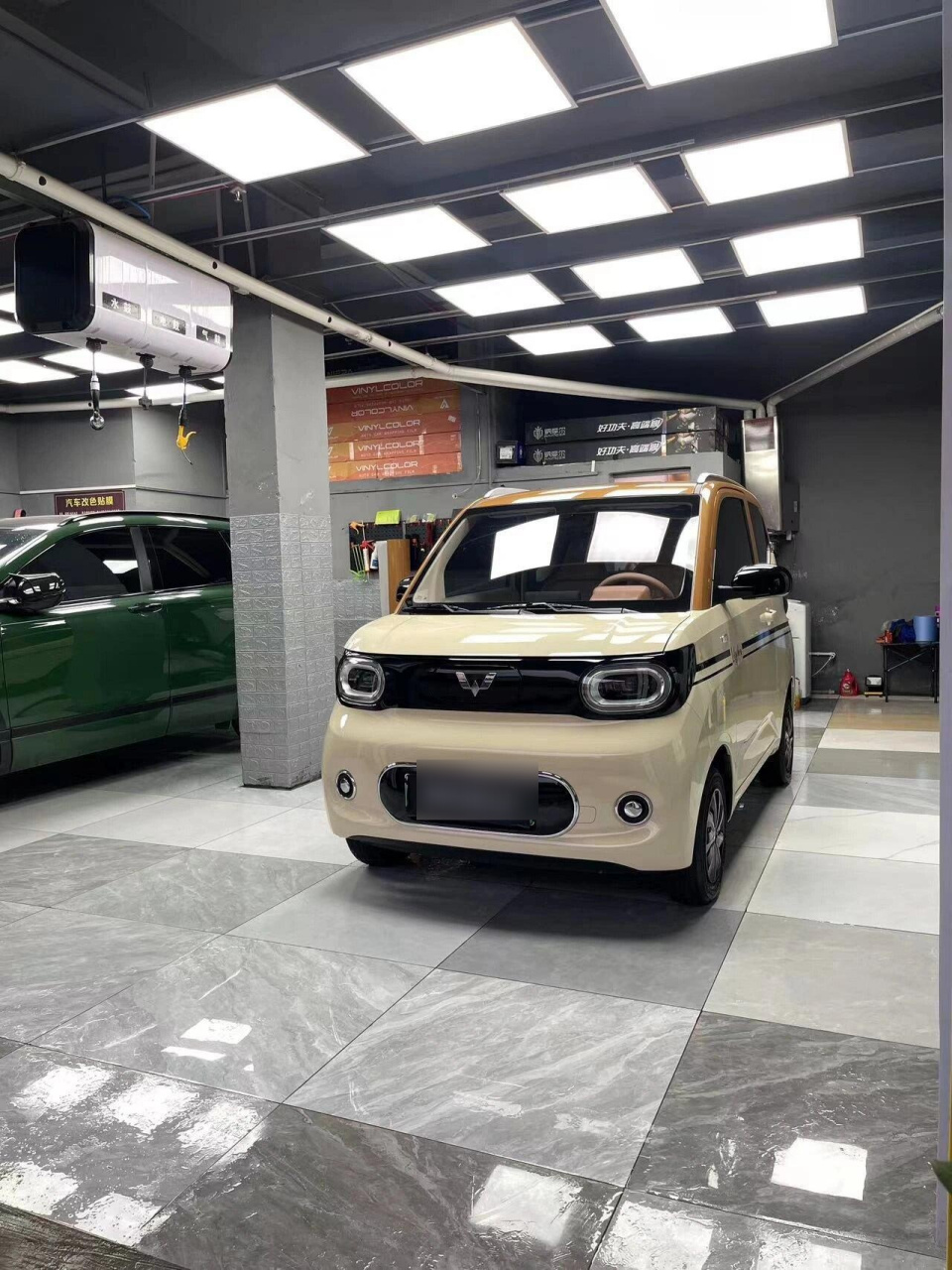 五菱宏光miniev 马卡龙改色复古配色 很好看的颜色,想贴很久了,从车友