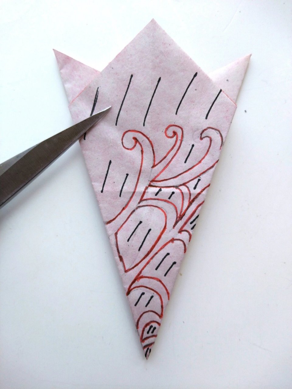 五角折剪,儿童剪纸美丽的菊花【原创教程】 今天来和小朋友们分享五角