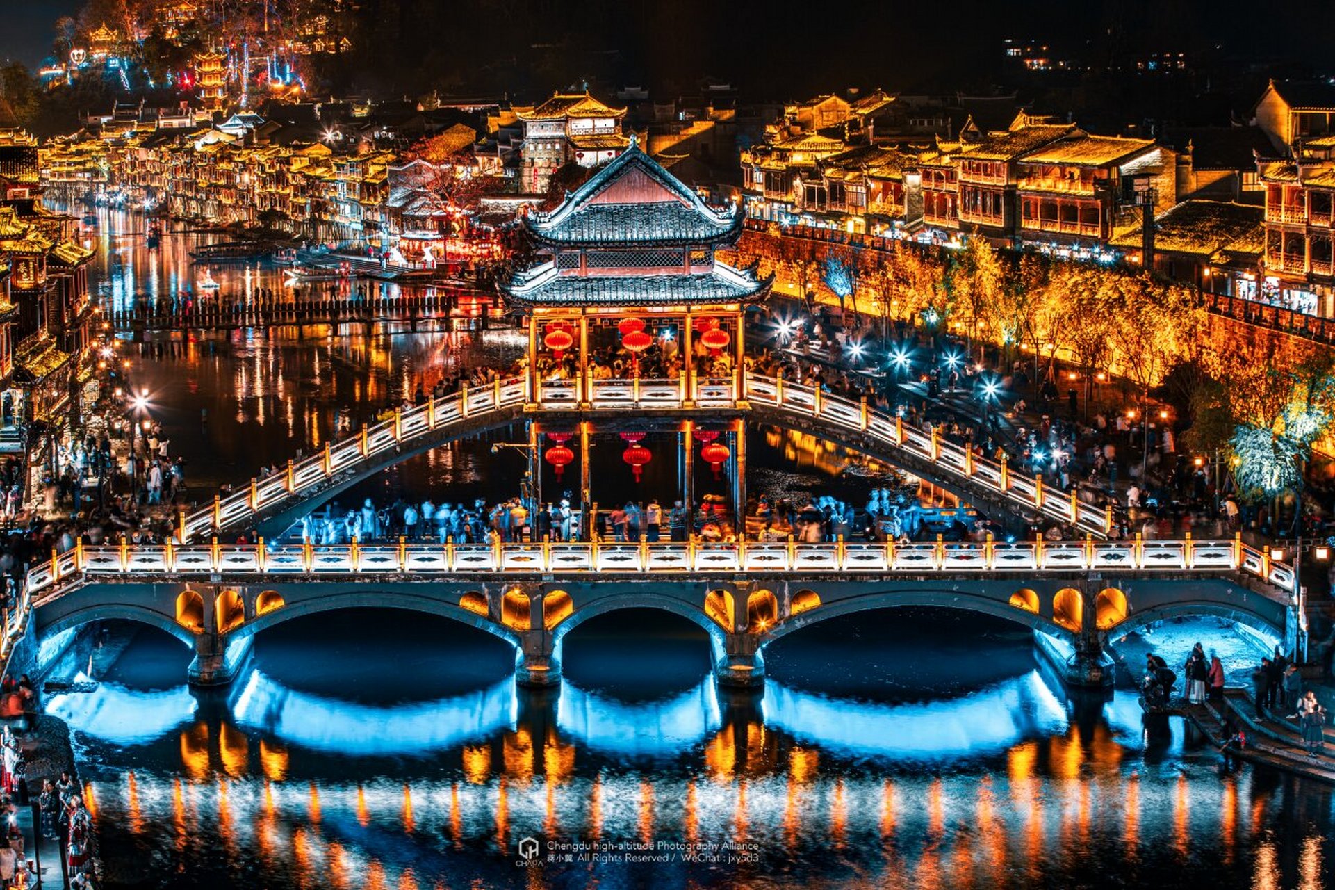 潇湘往事丨拍摄凤凰古城雪桥夜景最佳机位 雪桥坐落在沱江北门景点