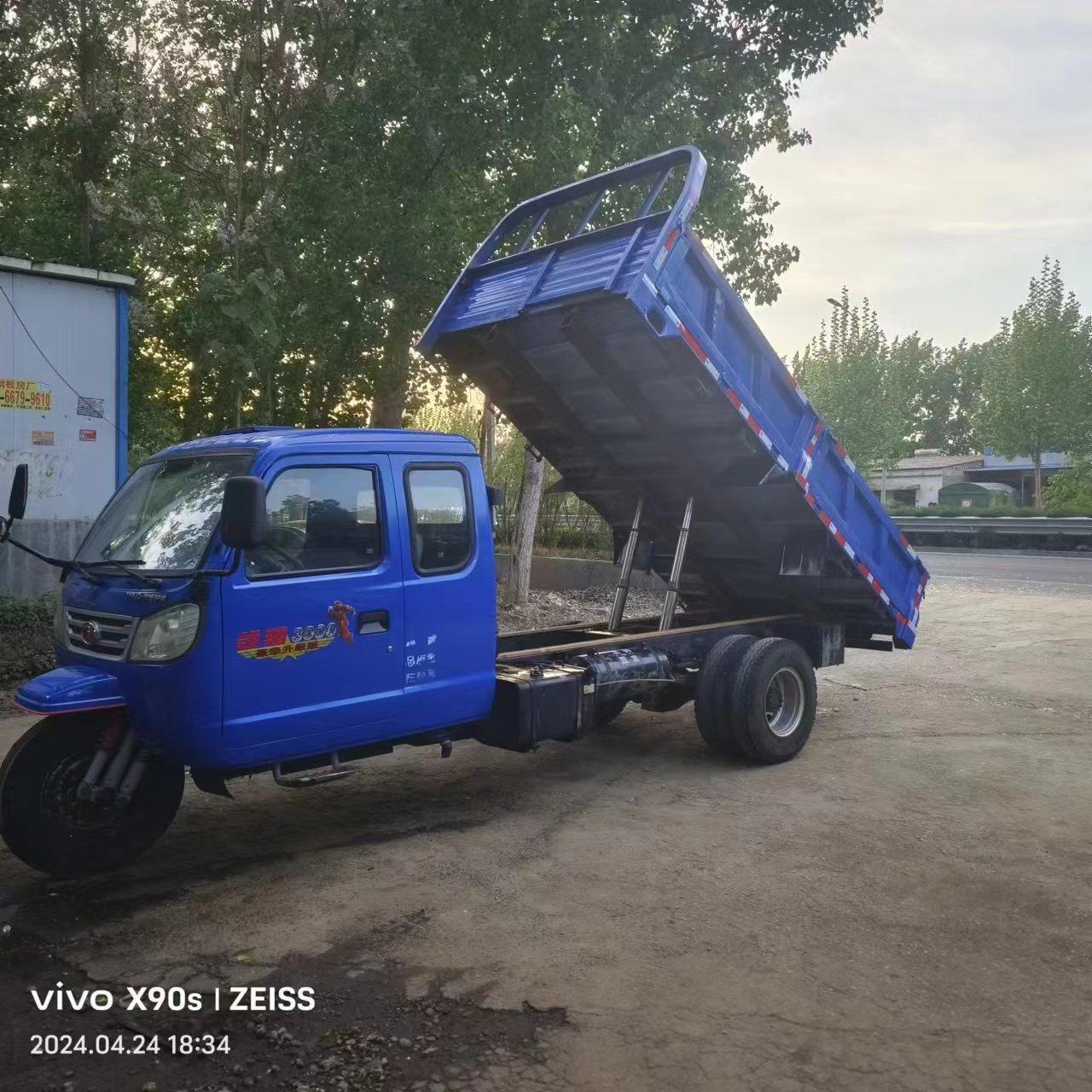 精品3.8米,福田五星五轮,后翻自卸