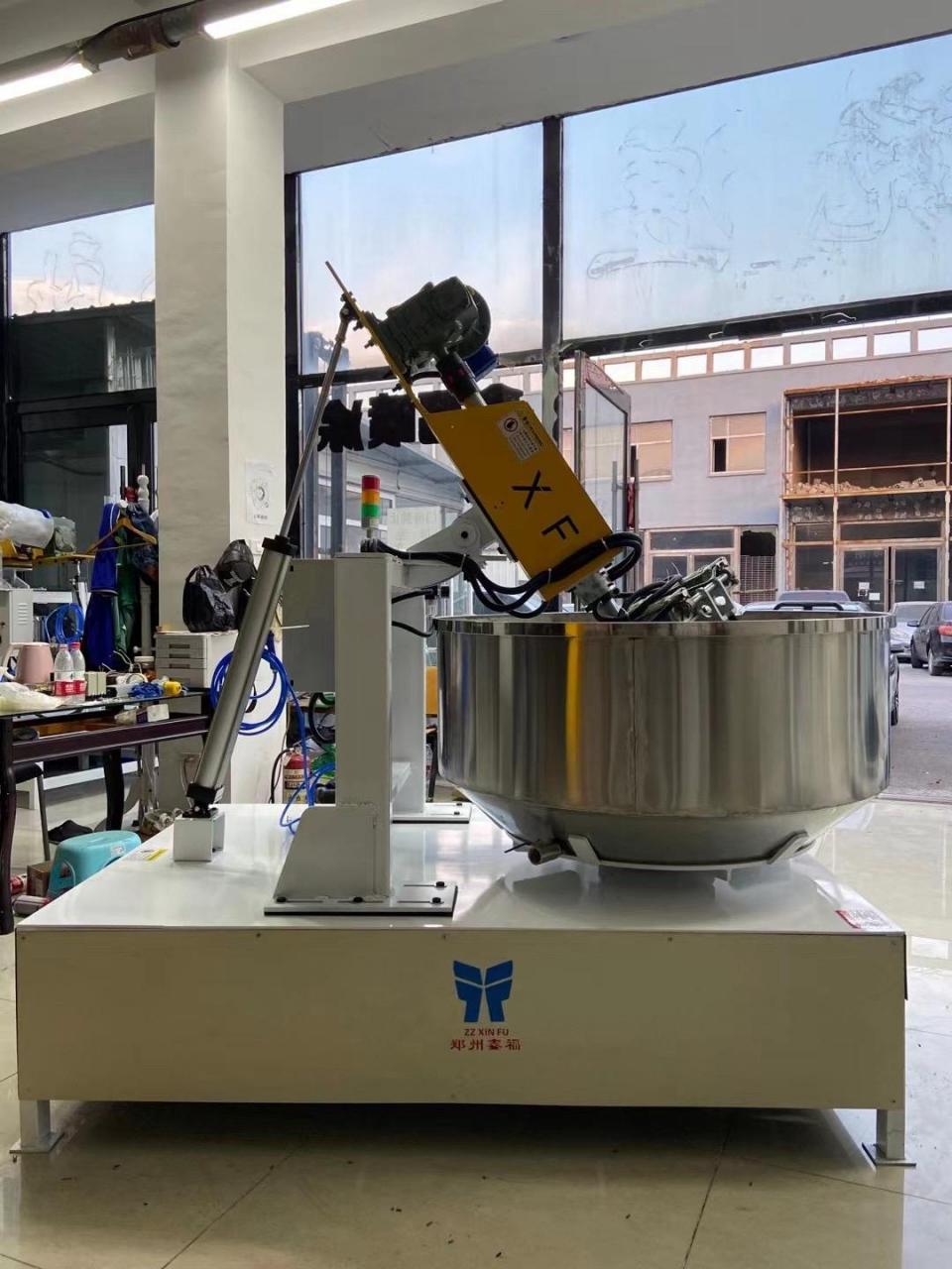 轮毂抛光机.抛光打磨两用什么都可以没有这个必须带上.致富靠它了.