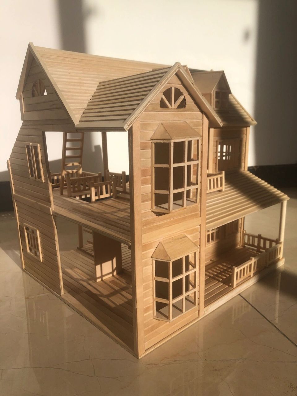 手工作品娃娃屋别墅模型 陆陆续续的做了两个月,今天终于完工了,感觉
